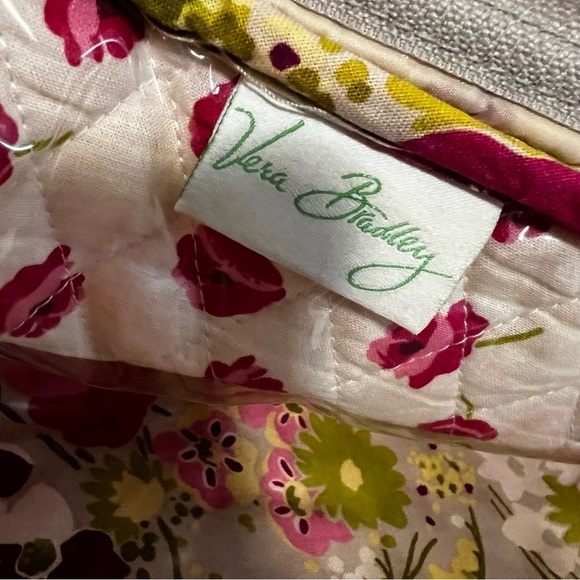 VERA BRADLEY Make Be Blush 2010 Iconic Large Hanging Organizer Trifold Cosmetic - Picture 14 of 15